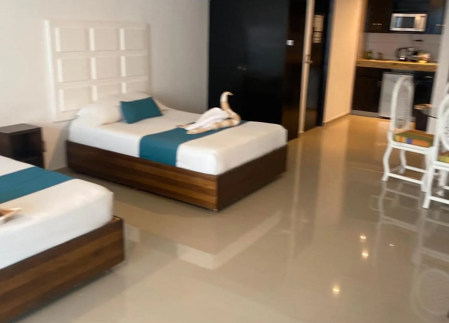 New Kristal Oceanfront - Best Location Apartment Cancun