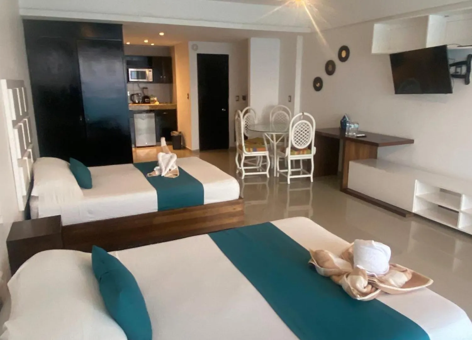 New Kristal Oceanfront - Best Location Apartment Cancun Mexico
