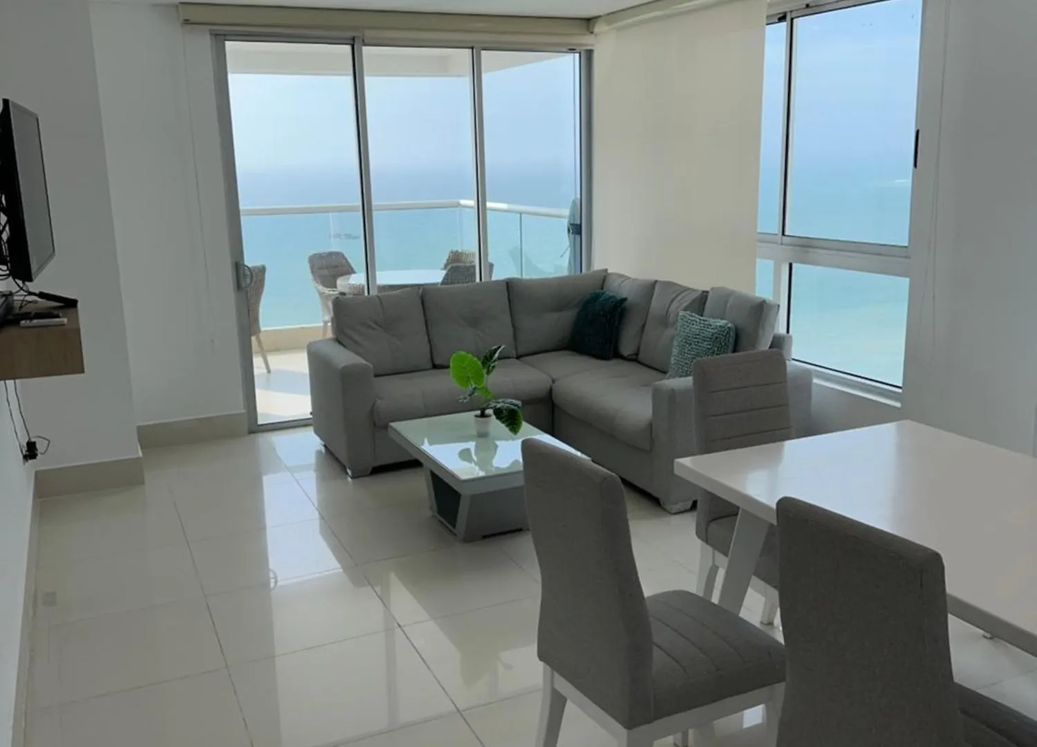 New Kristal Oceanfront - Best Location Apartman Cancún
