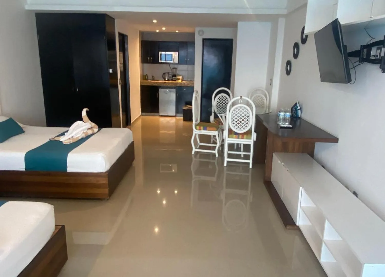 New Kristal Oceanfront - Best Location Apartman Cancún