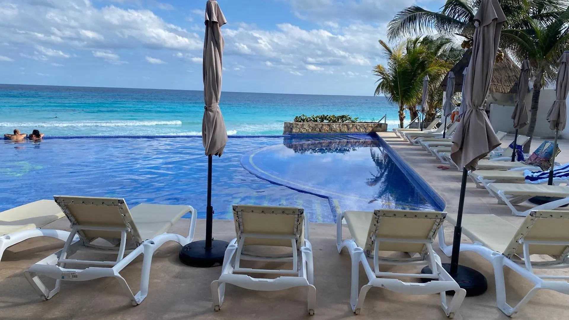 New Kristal Oceanfront - Best Location Apartment Cancun
