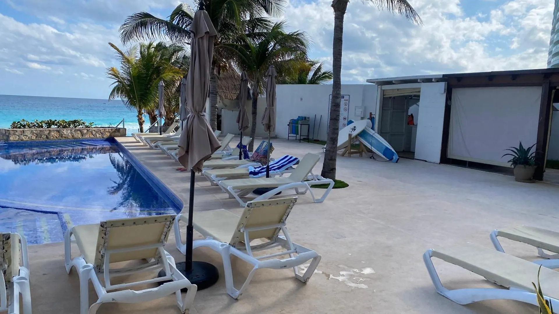 New Kristal Oceanfront - Best Location Apartment Cancun Mexico